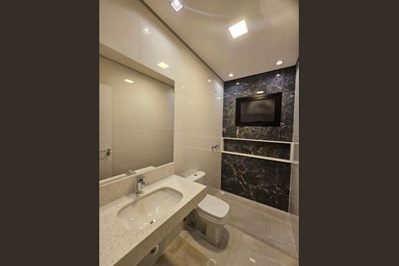 Casa de condomínio à venda com 330m², 4 quartos e 6 vagas Casa de condomínio à venda com 330m², 4 quartos e 6 vagasBanheiro