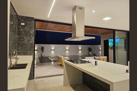 Casa de condomínio à venda com 330m², 4 quartos e 6 vagas Casa de condomínio à venda com 330m², 4 quartos e 6 vagasCozinha