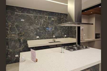 Cozinha de casa de condomínio à venda com 4 quartos, 330m² em Alphaville, Santana de Parnaíba