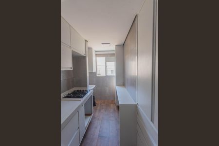 Cozinha de apartamento para alugar com 2 quartos, 48m² em Vila Abaeté, Campinas