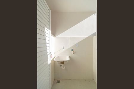 Área de Serviço de casa para alugar com 1 quarto, 22m² em Penha, Rio de Janeiro
