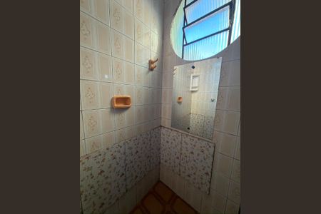 Casa para alugar com 100m², 3 quartos e 1 vaga Casa para alugar com 100m², 3 quartos e 1 vagaBanheiro