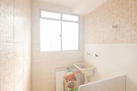 Apartamento para alugar com 45m², 2 quartos e 1 vaga Apartamento para alugar com 45m², 2 quartos e 1 vagaCozinha e Área de Serviço