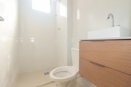 Apartamento para alugar com 45m², 2 quartos e 1 vaga Apartamento para alugar com 45m², 2 quartos e 1 vagaBanheiro
