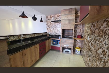 Casa à venda com 225m², 4 quartos e 3 vagas Casa à venda com 225m², 4 quartos e 3 vagasChurrasqueira