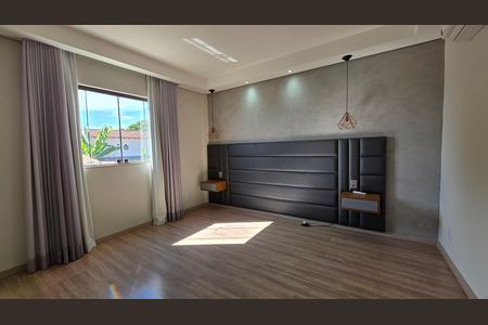 Casa à venda com 225m², 4 quartos e 3 vagas Casa à venda com 225m², 4 quartos e 3 vagasSuíte