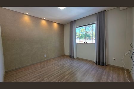 Casa à venda com 225m², 4 quartos e 3 vagas Casa à venda com 225m², 4 quartos e 3 vagasQuarto 2
