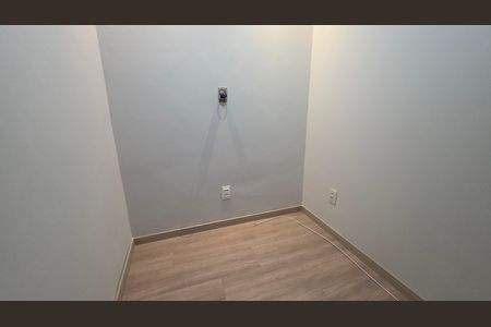 Casa à venda com 225m², 4 quartos e 3 vagas Casa à venda com 225m², 4 quartos e 3 vagasEscritório