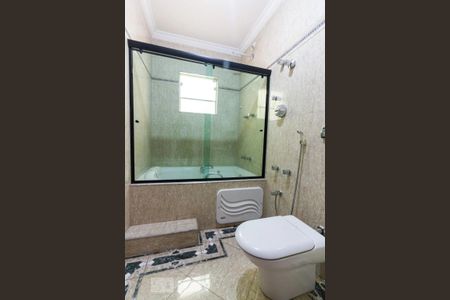 Casa à venda com 297m², 6 quartos e 2 vagas Casa à venda com 297m², 6 quartos e 2 vagasBanheiro