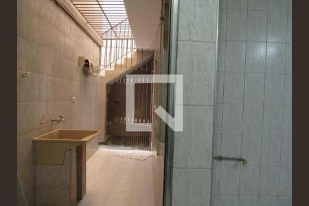 Área de Serviço de casa à venda com 6 quartos, 297m² em Metalúrgicos, Osasco