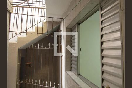 Área Externa de casa à venda com 6 quartos, 297m² em Metalúrgicos, Osasco