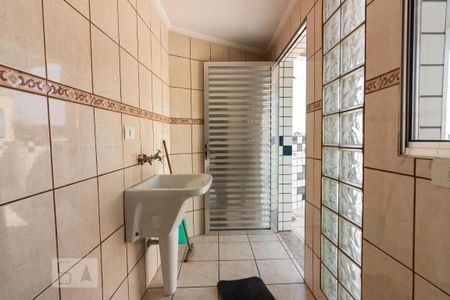 Casa à venda com 297m², 6 quartos e 2 vagas Casa à venda com 297m², 6 quartos e 2 vagasÁrea de Serviço