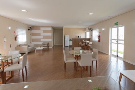 Apartamento para alugar com 45m², 2 quartos e 1 vaga Apartamento para alugar com 45m², 2 quartos e 1 vagaÁrea comum - Salão de festas