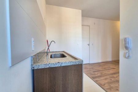 Apartamento para alugar com 46m², 3 quartos e 1 vaga
