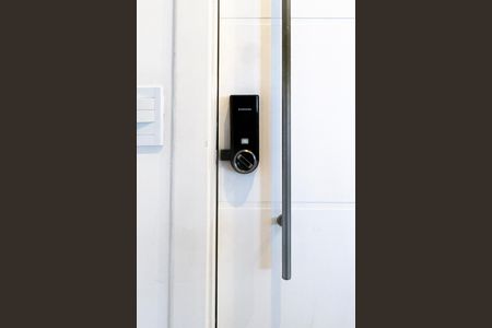 Fechadura eletrônica de apartamento para alugar com 4 quartos, 180m² em Vila Gomes Cardim, São Paulo