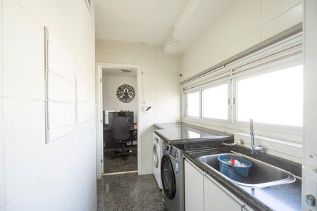Área de serviço de apartamento para alugar com 4 quartos, 180m² em Vila Gomes Cardim, São Paulo