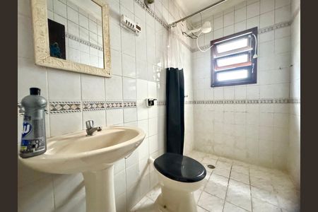 Banheiro 2 de casa para alugar com 3 quartos, 110m² em Vila Rosalia, Guarulhos