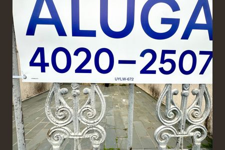 Casa para alugar com 110m², 3 quartos e 2 vagas Casa para alugar com 110m², 3 quartos e 2 vagasCódigo da Placa UYLW-672