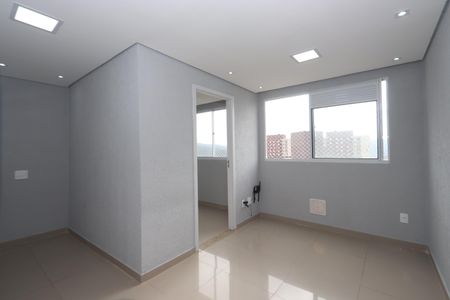 Apartamento para alugar com 2 quartos, 33m² em Parque São Lourenço, São Paulo