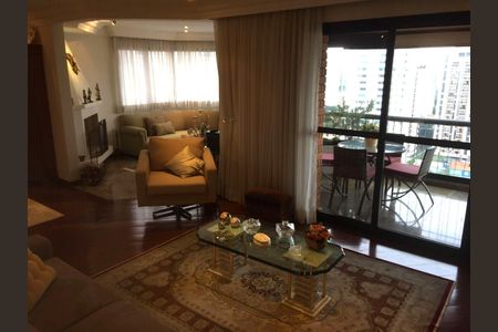Apartamento à venda com 4 quartos, 200m² em Moema, São Paulo