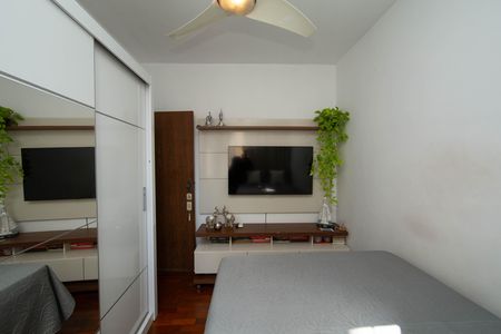 Apartamento à venda com 52m², 3 quartos e 1 vaga
