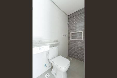 Apartamento à venda com 116m², 2 quartos e 2 vagas Apartamento à venda com 116m², 2 quartos e 2 vagasBanheiro da Suíte 2