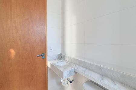 Apartamento à venda com 58m², 2 quartos e 1 vaga Apartamento à venda com 58m², 2 quartos e 1 vagaBanheiro da Suíte