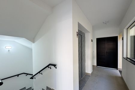 Apartamento à venda com 58m², 2 quartos e 1 vaga Apartamento à venda com 58m², 2 quartos e 1 vagaÁrea comum - Hall