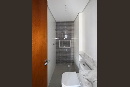 Apartamento à venda com 58m², 2 quartos e 1 vaga Apartamento à venda com 58m², 2 quartos e 1 vagaBanheiro Social