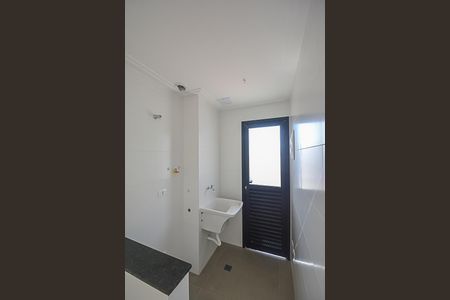 Apartamento à venda com 58m², 2 quartos e 1 vaga Apartamento à venda com 58m², 2 quartos e 1 vagaCozinha e Área de Serviço