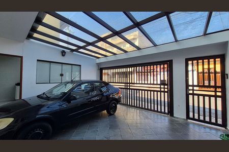 Casa à venda com 108m², 3 quartos e 2 vagas Casa à venda com 108m², 3 quartos e 2 vagasGaragem