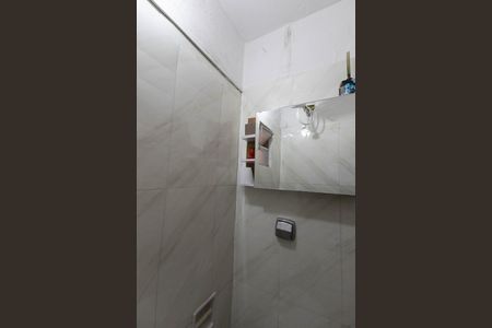 Casa à venda com 102m², 2 quartos e sem vaga Casa à venda com 102m², 2 quartos e sem vagaBanheiro da Suíte