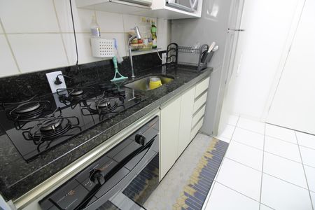 Cozinha de apartamento à venda com 2 quartos, 48m² em Parque Savoi City, São Paulo