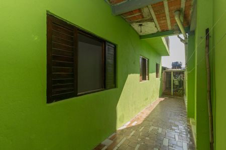 Quintal de casa para alugar com 2 quartos, 80m² em Parque Santa Madalena, São Paulo