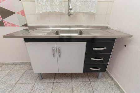 Cozinha de casa para alugar com 2 quartos, 80m² em Parque Santa Madalena, São Paulo