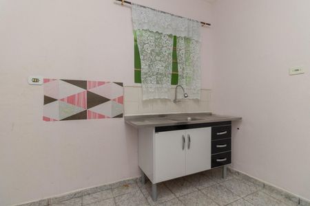 Cozinha de casa para alugar com 2 quartos, 80m² em Parque Santa Madalena, São Paulo