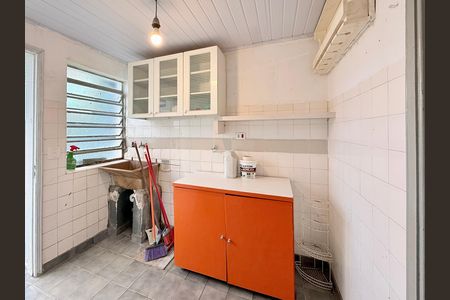 Casa para alugar com 180m², 2 quartos e 2 vagas Casa para alugar com 180m², 2 quartos e 2 vagasÁrea de Serviço