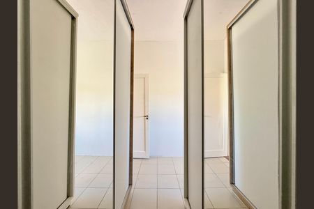 Casa para alugar com 180m², 2 quartos e 2 vagas Casa para alugar com 180m², 2 quartos e 2 vagasQuarto 2
