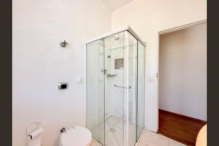 Casa para alugar com 180m², 2 quartos e 2 vagas Casa para alugar com 180m², 2 quartos e 2 vagasBanheiro