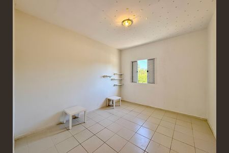 Casa para alugar com 180m², 2 quartos e 2 vagas Casa para alugar com 180m², 2 quartos e 2 vagasQuarto 1