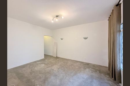 Casa para alugar com 180m², 2 quartos e 2 vagas Casa para alugar com 180m², 2 quartos e 2 vagasSala
