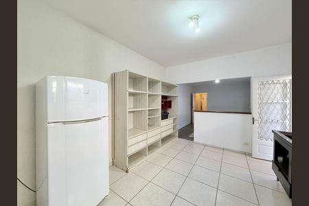Casa para alugar com 180m², 2 quartos e 2 vagas Casa para alugar com 180m², 2 quartos e 2 vagasCozinha