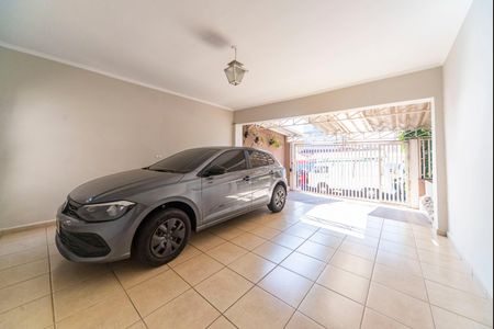 Garagem de casa à venda com 3 quartos, 250m² em Vila Guarani, Santo André