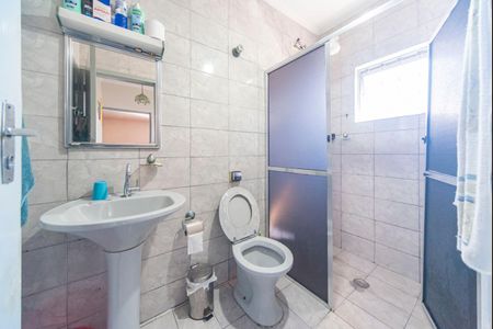 Banheiro Social 1 de casa à venda com 3 quartos, 250m² em Vila Guarani, Santo André