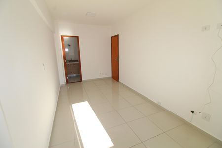 Apartamento para alugar com 81m², 2 quartos e 1 vagaSuíte