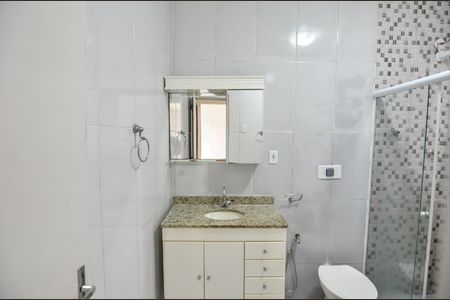 Apartamento para alugar com 68m², 2 quartos e sem vaga Apartamento para alugar com 68m², 2 quartos e sem vagaBanheiro
