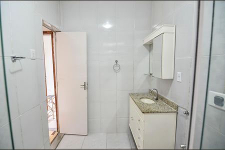 Apartamento para alugar com 68m², 2 quartos e sem vaga Apartamento para alugar com 68m², 2 quartos e sem vagaBanheiro