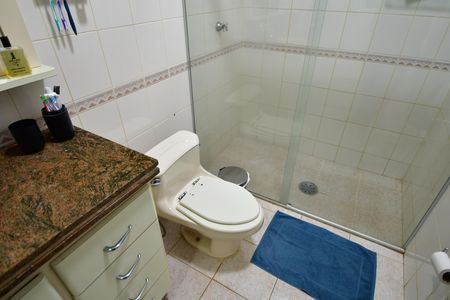 Casa para alugar com 330m², 4 quartos e 3 vagasBanheiro Social