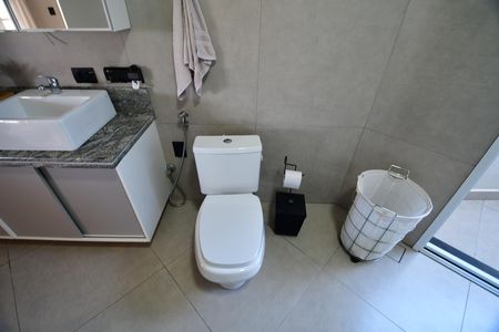 Casa para alugar com 330m², 4 quartos e 3 vagasBanheiro Suíte