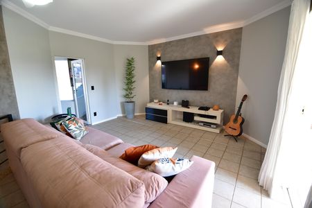 Casa para alugar com 330m², 4 quartos e 3 vagasSala de TV